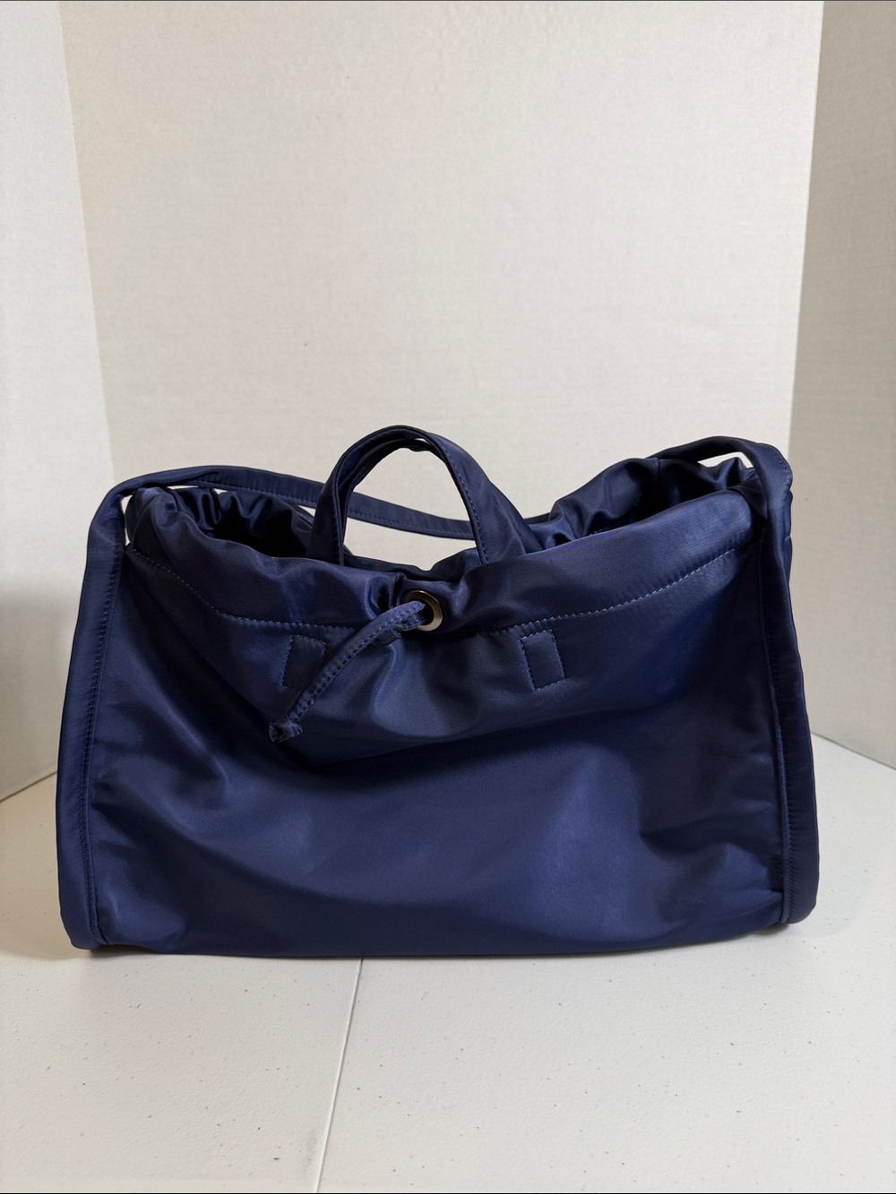 HVISK SAGE MEDIUM MATTE TWILL SHOULDER BAG